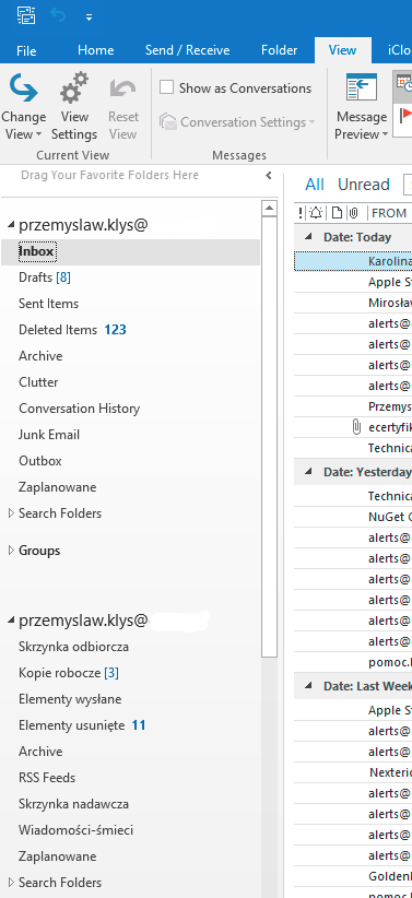 Widok Outlooka z dwiema skrzynkami Office 365 gotowymi do migracji metoda przeciagnij i upusc