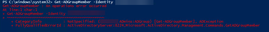 Komunikat błędu PowerShell pokazujący, że Get-ADGroupMember kończy się błędem ActiveDirectoryServer 8224 dla Domain Admins.