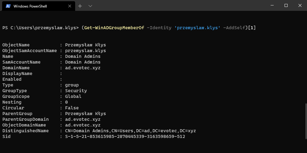 Tabela z Get-WinADGroupMemberOf -Identity przemyslaw.klys -AddSelf pokazująca grupy nadrzędne i poziomy zagnieżdżenia.