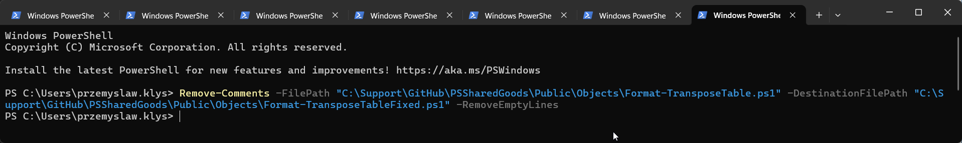 Oczyszczony skrypt PowerShell po Remove-Comments z usunietymi komentarzami inline i zbednymi pustymi liniami.